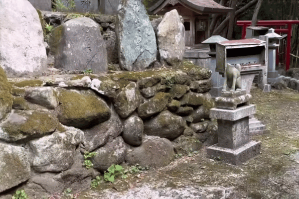 白高大神周辺の写真